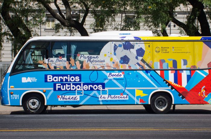 Barrios Futboleros, el nuevo bus turístico porteño